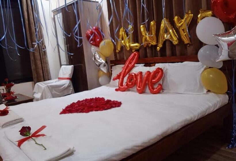 غرفة قياسية مطلّة علي البحيرة, Vinee S Kitchen And Motel