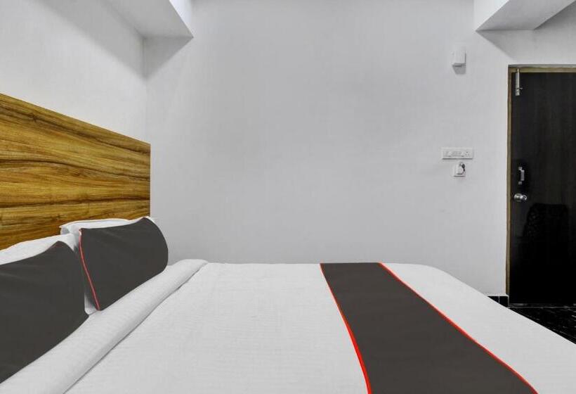 三人经典房间, Collection O Living Tree