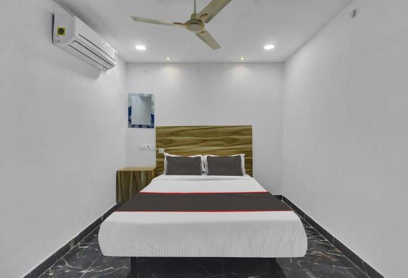 三人经典房间, Collection O Living Tree