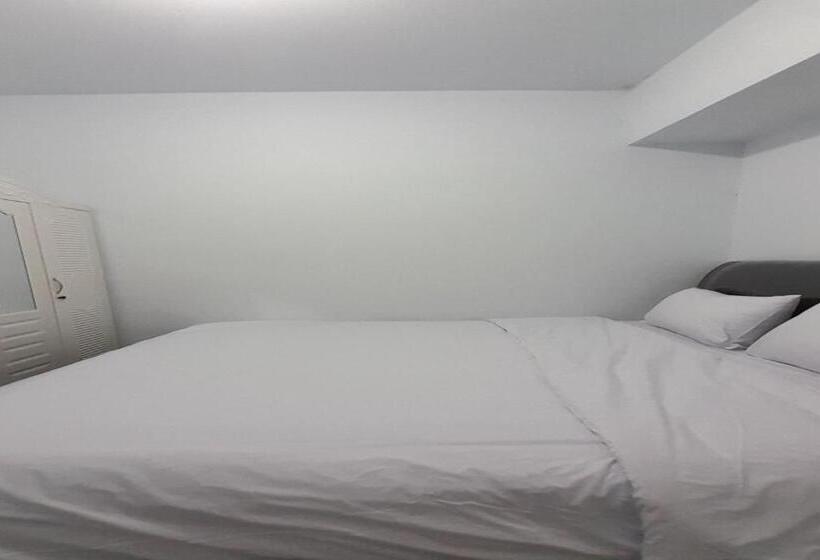 스탠다드 룸, Spot On 92236 Kediri Family Homestay