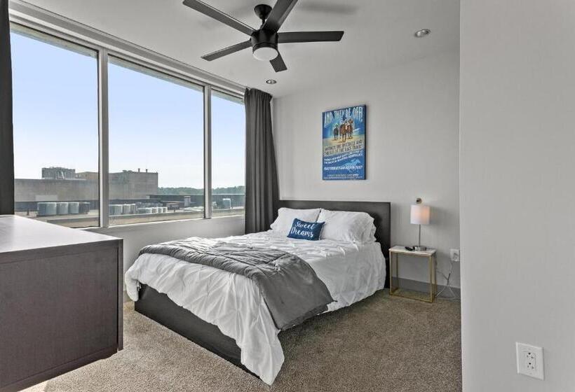Номер Стандарт, 175 Lex   Walkable Downtown Lexington & Rupp Arena   Full Condos