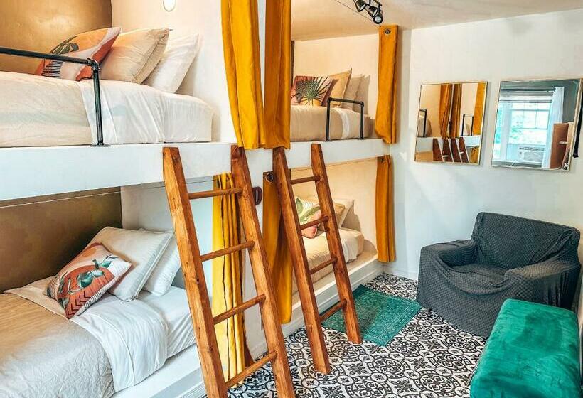 Кровать в Общей Комнате, Auberge Mandala