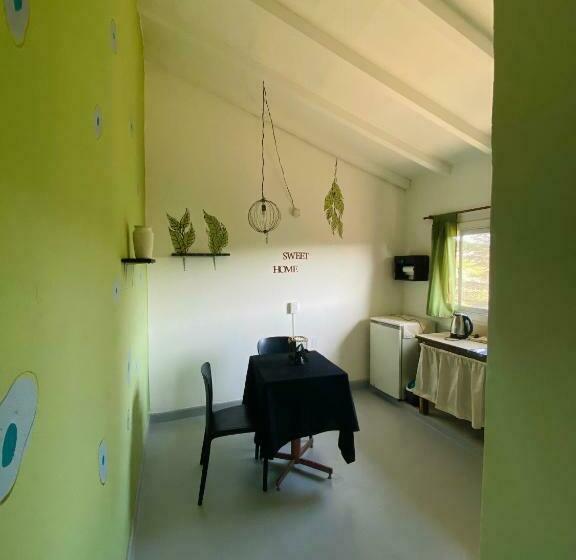 דירת חדר, Carod Espacio Serrano