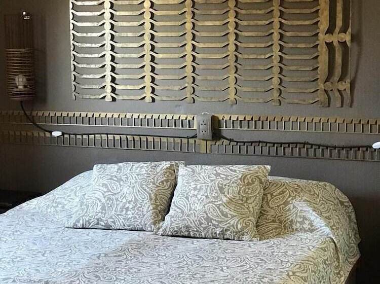 חדר סטנדרט, Carod Espacio Serrano