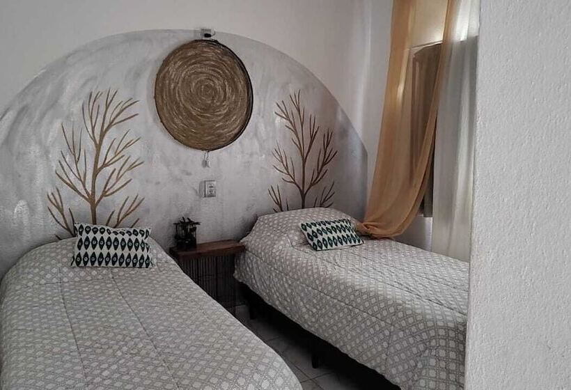 חדר סטנדרט לארבעה, Carod Espacio Serrano