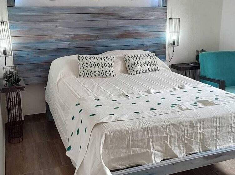 חדר סטנדרט לארבעה, Carod Espacio Serrano