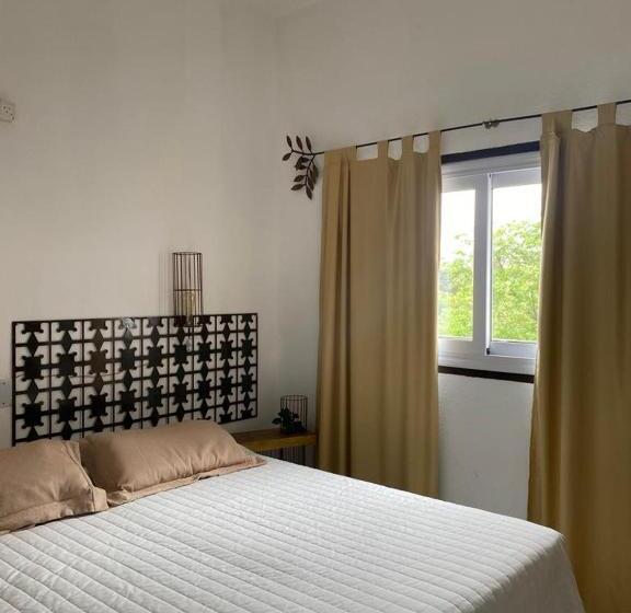 חדר סטנדרט, Carod Espacio Serrano