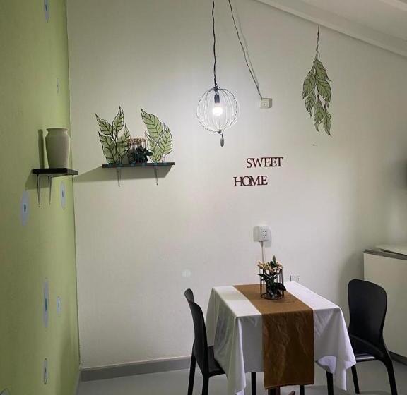 דירת חדר, Carod Espacio Serrano