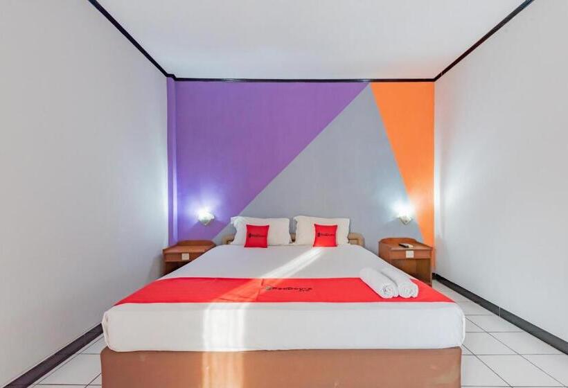 デラックスルーム, Reddoorz Near Plaza Balikpapan