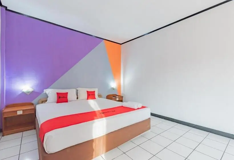 デラックスルーム, Reddoorz Near Plaza Balikpapan