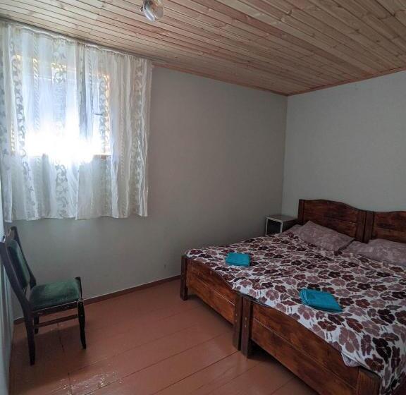 اتاق استاندارد, Koba Qaldani S Guest House
