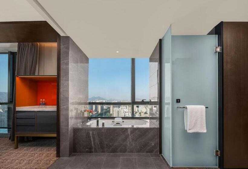 도시전망 디럭스룸 킹침대, Grand New Century Hotel Wenzhou