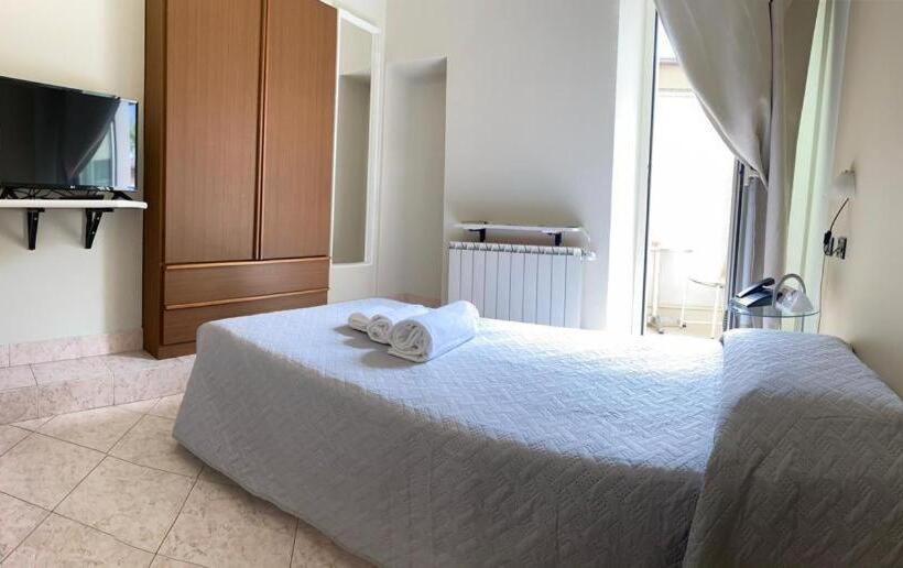 标准单人间, Cumilì