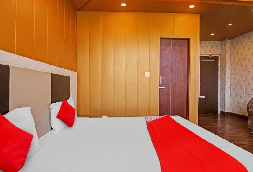 トリプルクラシックルーム, Flagship Hotel Pine View Villa