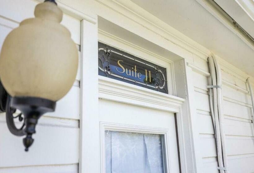 إستوديو قياسى سرير كينج, Suite 11 Historic Art City Inn