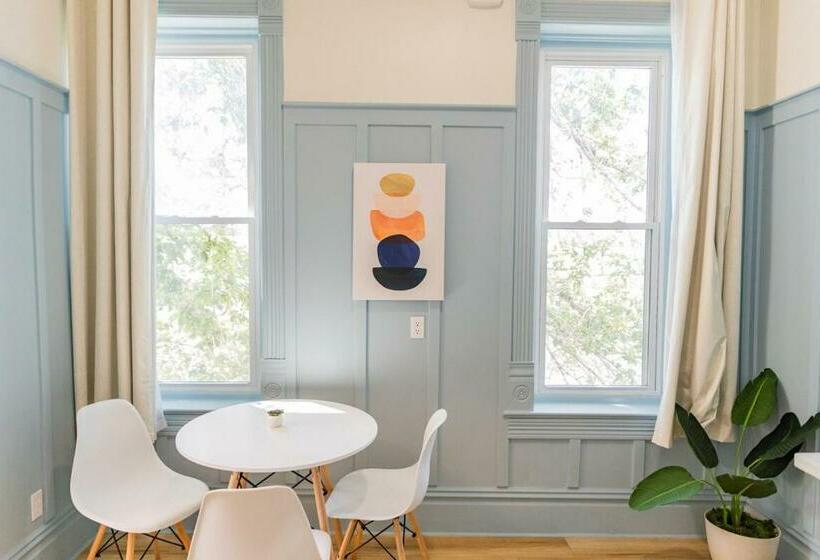 جناح, Suite 3 Historic Art City Inn