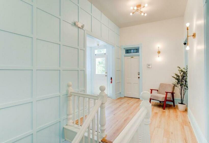 جناح, Suite 3 Historic Art City Inn