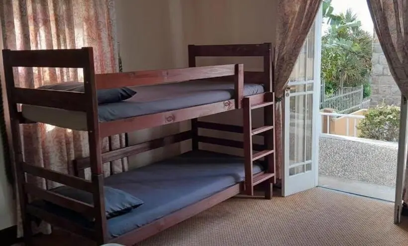 Perhehuone Sivuttainen Merinäkymä, Twin Palms Accommodations