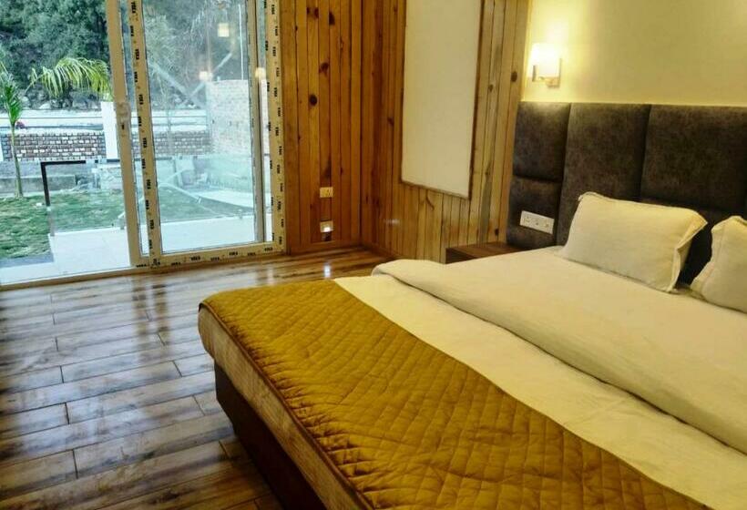 デラックスルーム, Qcent Woods Resort & Spa, Rishikesh