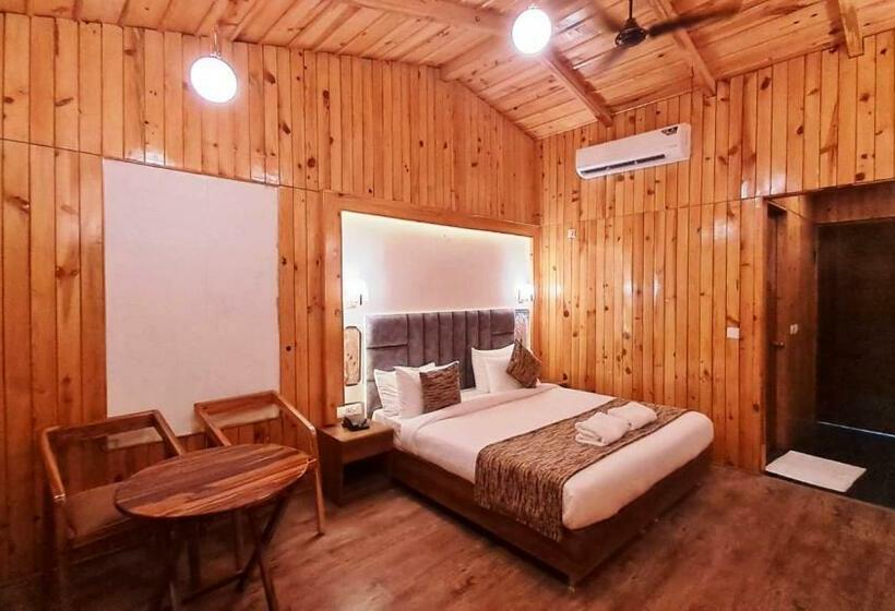 스탠다드 룸 킹사이즈 침대, Qcent Woods Resort & Spa, Rishikesh
