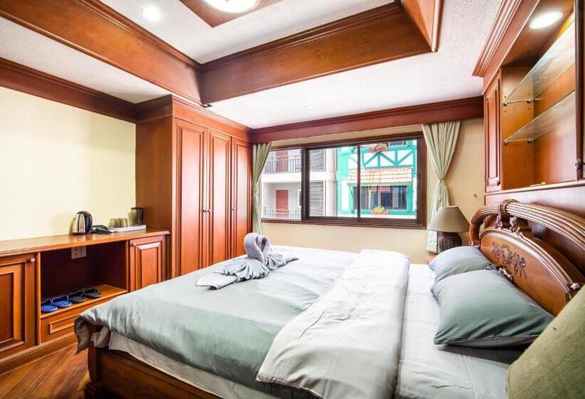 Aile Süiti, Zj House