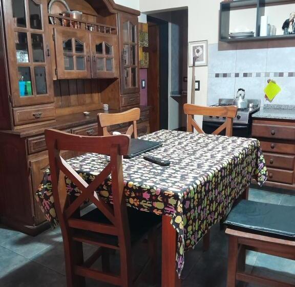 بنجلو عائلى, Bungalow Waheguru