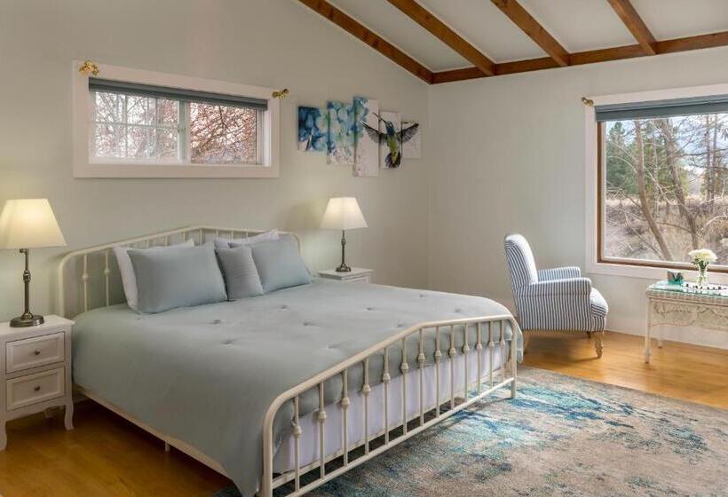 جناح مزوَّد بشرفة, Gardenview Estate Bed And Breakfast