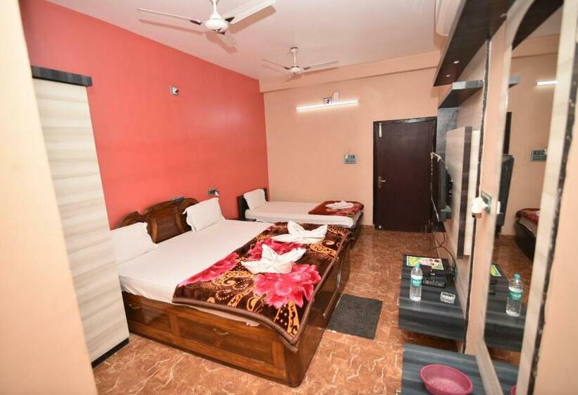 デラックストリプルルーム, Green View Hotel & Resort