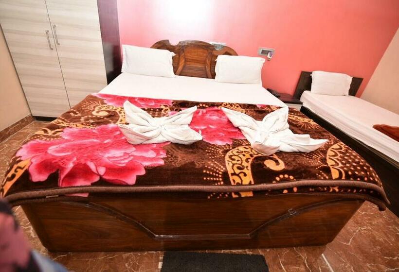 デラックストリプルルーム, Green View Hotel & Resort