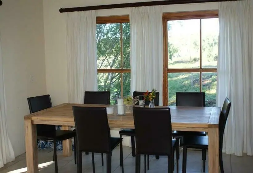 Villa 1 Makuuhuone, Alchemy Retreat   Entire Karoo Guest Farm   Barrydale