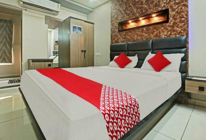 חדר דלוקס, Oyo Flagship 80569 Gokulam Grand