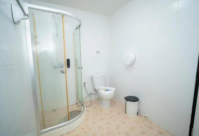 Perhehuone Puutarhanäkymä, ฺbaan Waru Seaview Villa