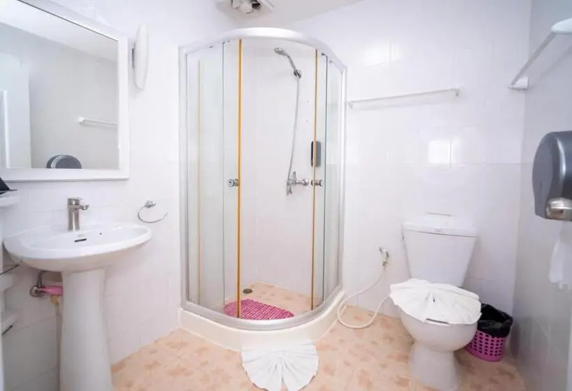 Standard-huone Puutarhanäkymä, ฺbaan Waru Seaview Villa