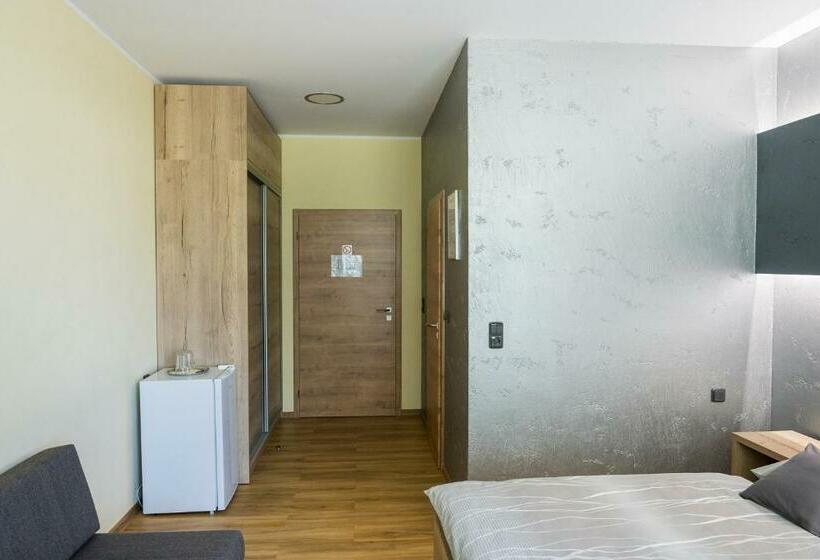 スタンダードルーム, Penzion 2 Sklepy