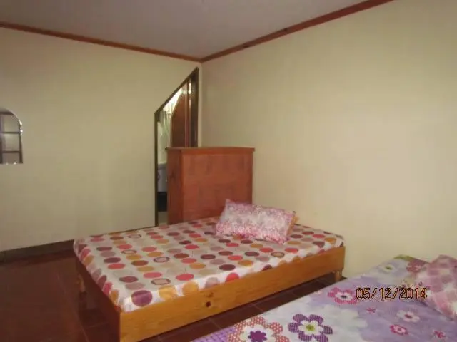 ルームシェアのワンベッド, Triple Js Inn Sagada