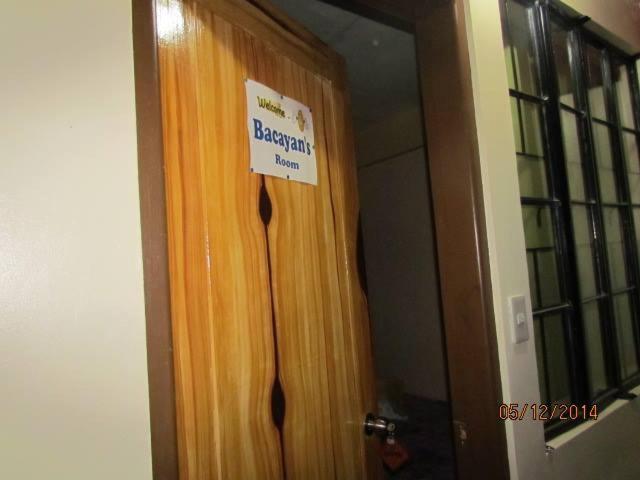 이코노미 룸, Triple Js Inn Sagada