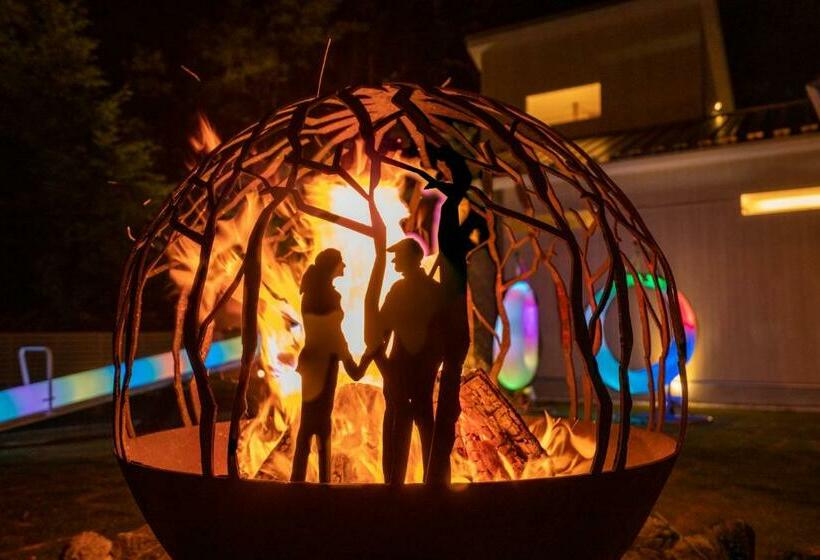 Standard Tent, Futureresort