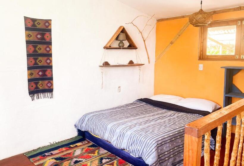 اتاق استاندارد سه نفره, Granja Tzikin