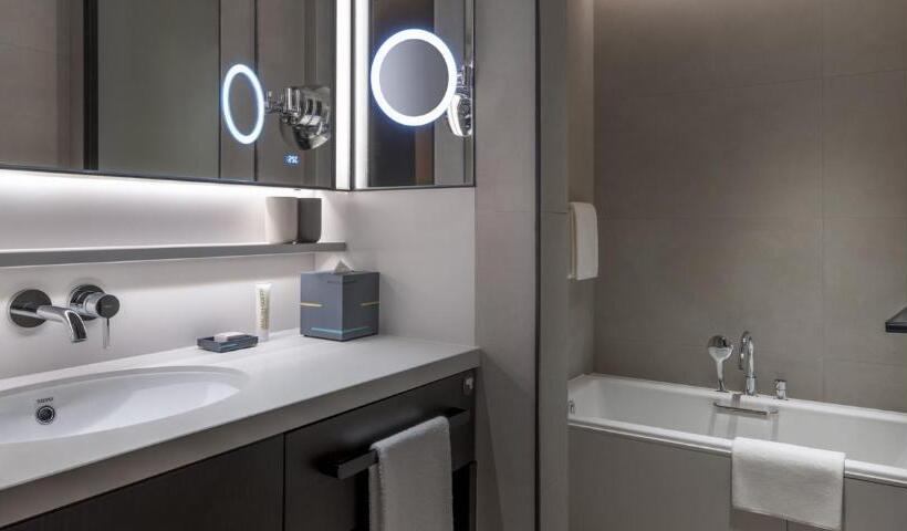 استودیوی استاندارد, Jen Shenzhen Qianhai By Shangri La