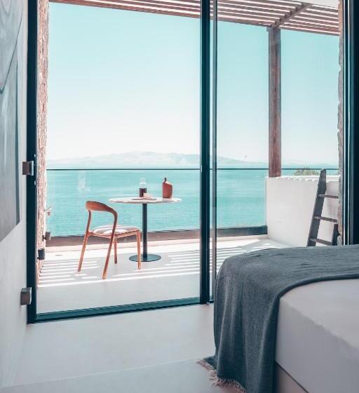 اتاق لوکس با بالکن و چشم‌انداز دریا, Saklı Yaz Datça Adult Only