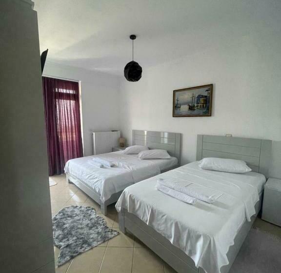 חדר סטנדרט לשלושה, Vila Toska