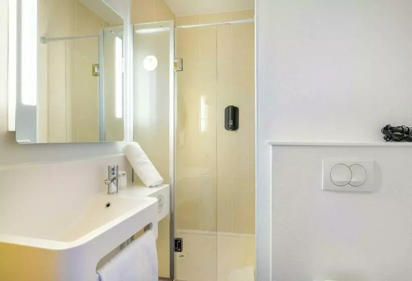 Standard-huone, B&b Hotel Cannes La Bocca Plage