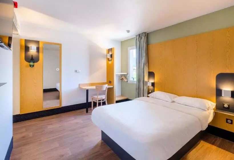 Standard-invahuone, B&b Hotel Cannes La Bocca Plage