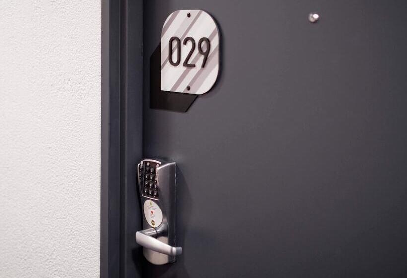 غرفة سوبيريور, B&b Hotel Cannes La Bocca Plage