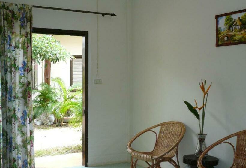 스탠다드 룸, Baan Lamai Resort