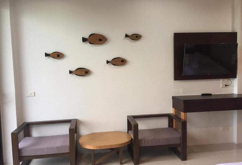 اتاق لوکس با چشم‌انداز باغ, Chaokoh Phi Phi Hotel And Resort  Sha Extra Plus
