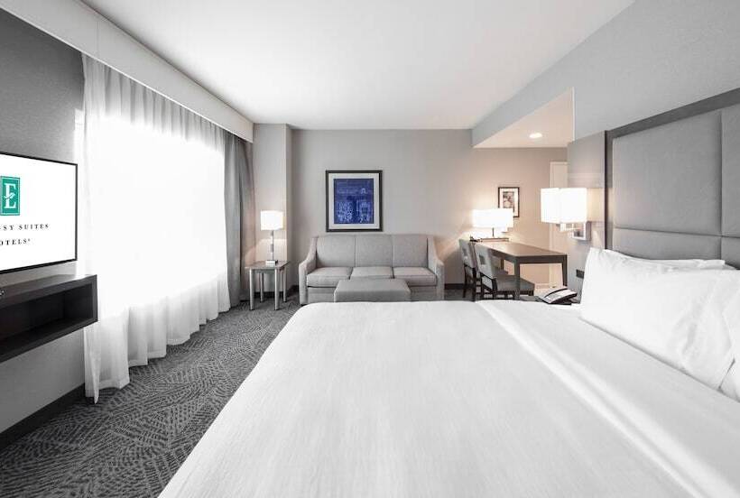 스위트, Embassy Suites By Hilton Kansas City Olathe