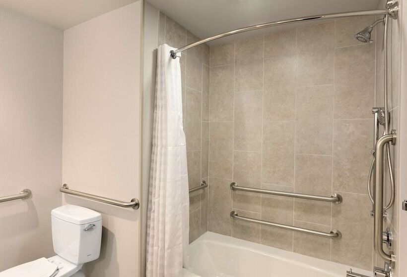 Люкс Адаптированный для Инвалидов, Embassy Suites By Hilton Kansas City Olathe