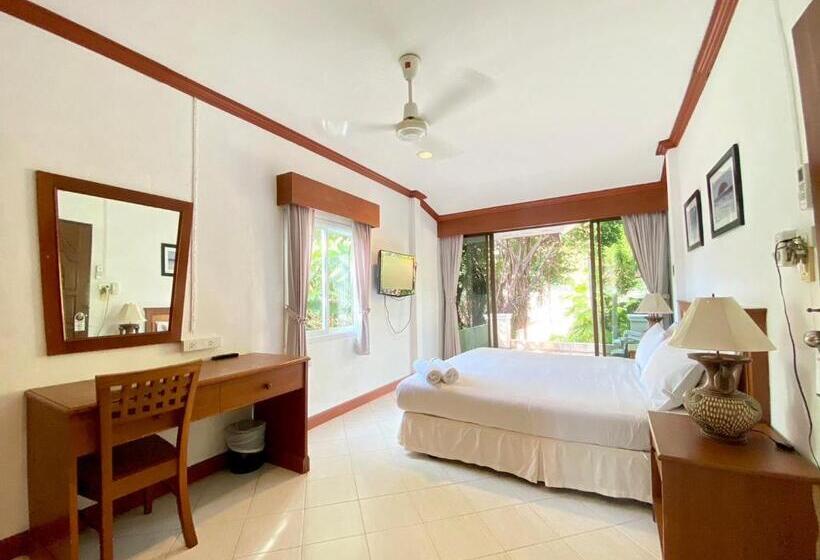 발코니 디럭스 룸, Garden Home Kata