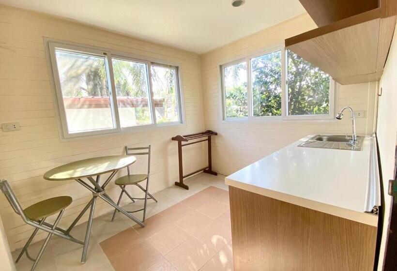 발코니 디럭스 룸, Garden Home Kata